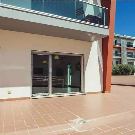 Beautiful 2 Bed By The Daire